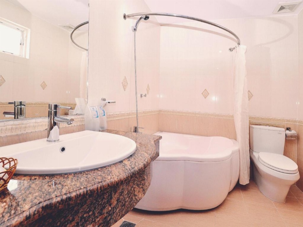 Tan Hoang Long Hotel Main image