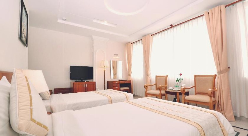 Tan Hoang Long Hotel